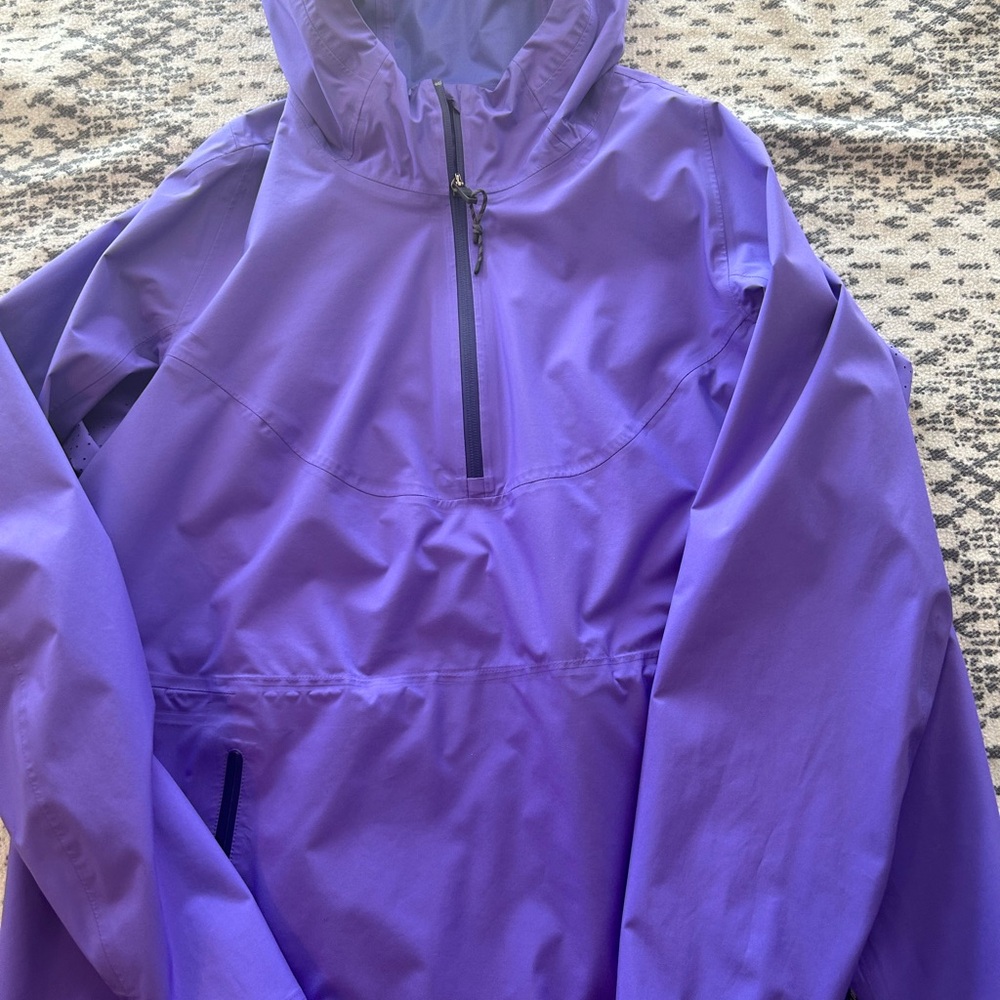 Lululemon hiking half zip pullover